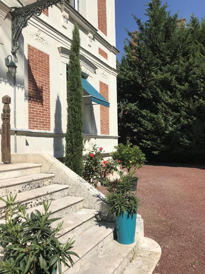 Villa Nanteuil Монришар Екстериор снимка
